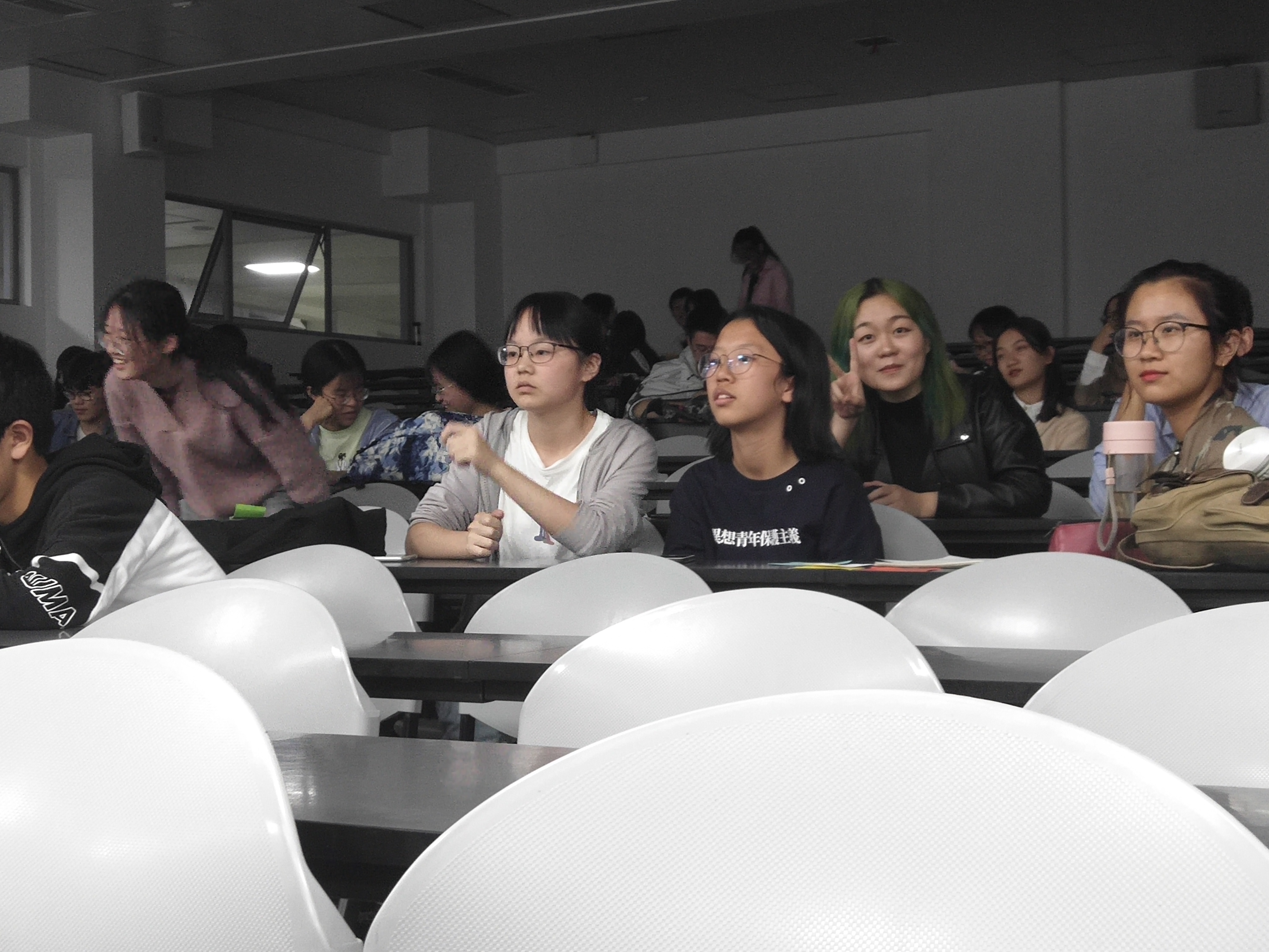 2019.10.11四川大学雷雨话剧社活动现场秩序.jpg 2019.10.11四川大学雷雨话剧社活动现场秩序.jpg